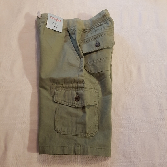 Cat & Jack light green cargo shorts 8/10 - Picture 4 of 5